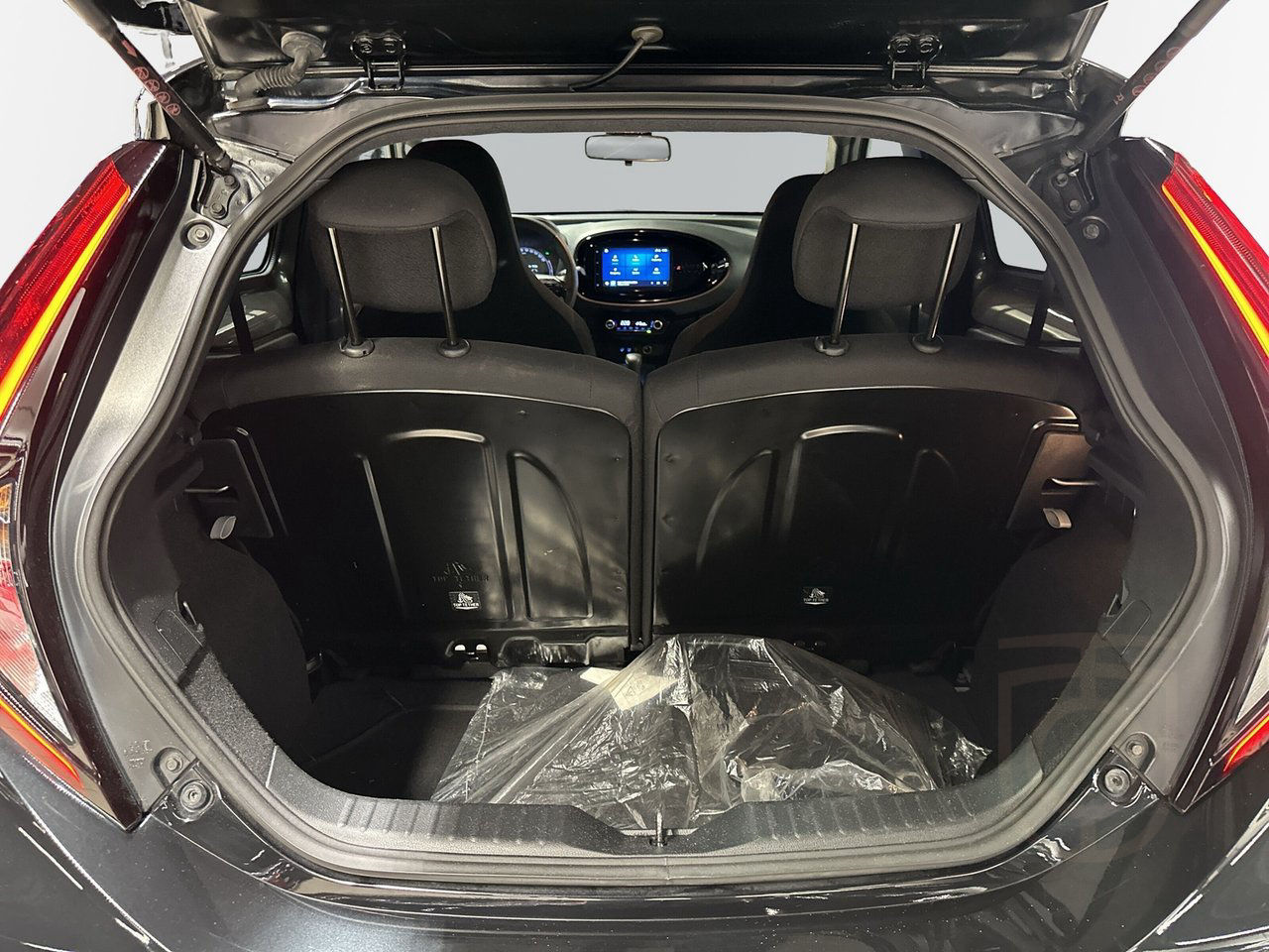 Toyota Aygo X  CVT-Automat Pulse Bi Tone