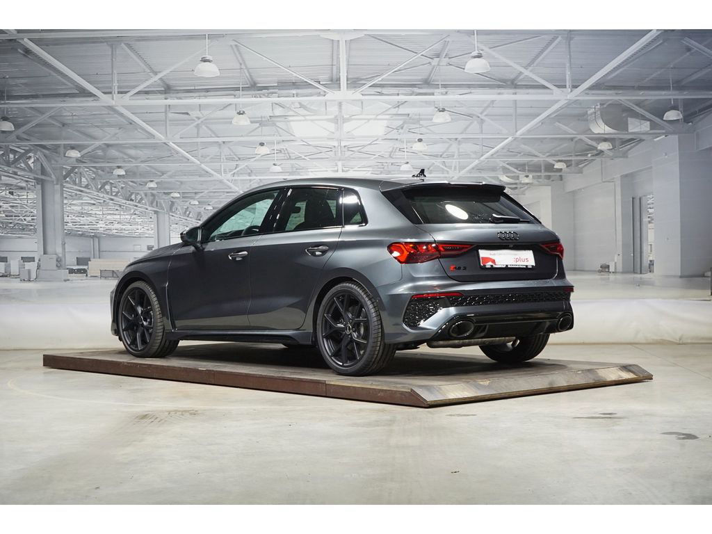 Audi RS3 Sportback S tronic Pano Head-up 280kmh Sport