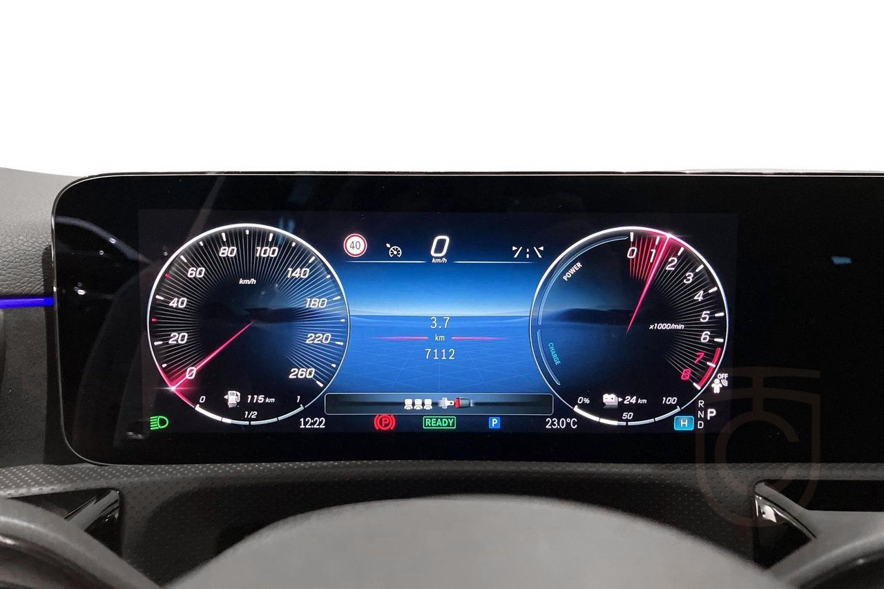 Mercedes-Benz A 250 e AMG Night Package Panorama