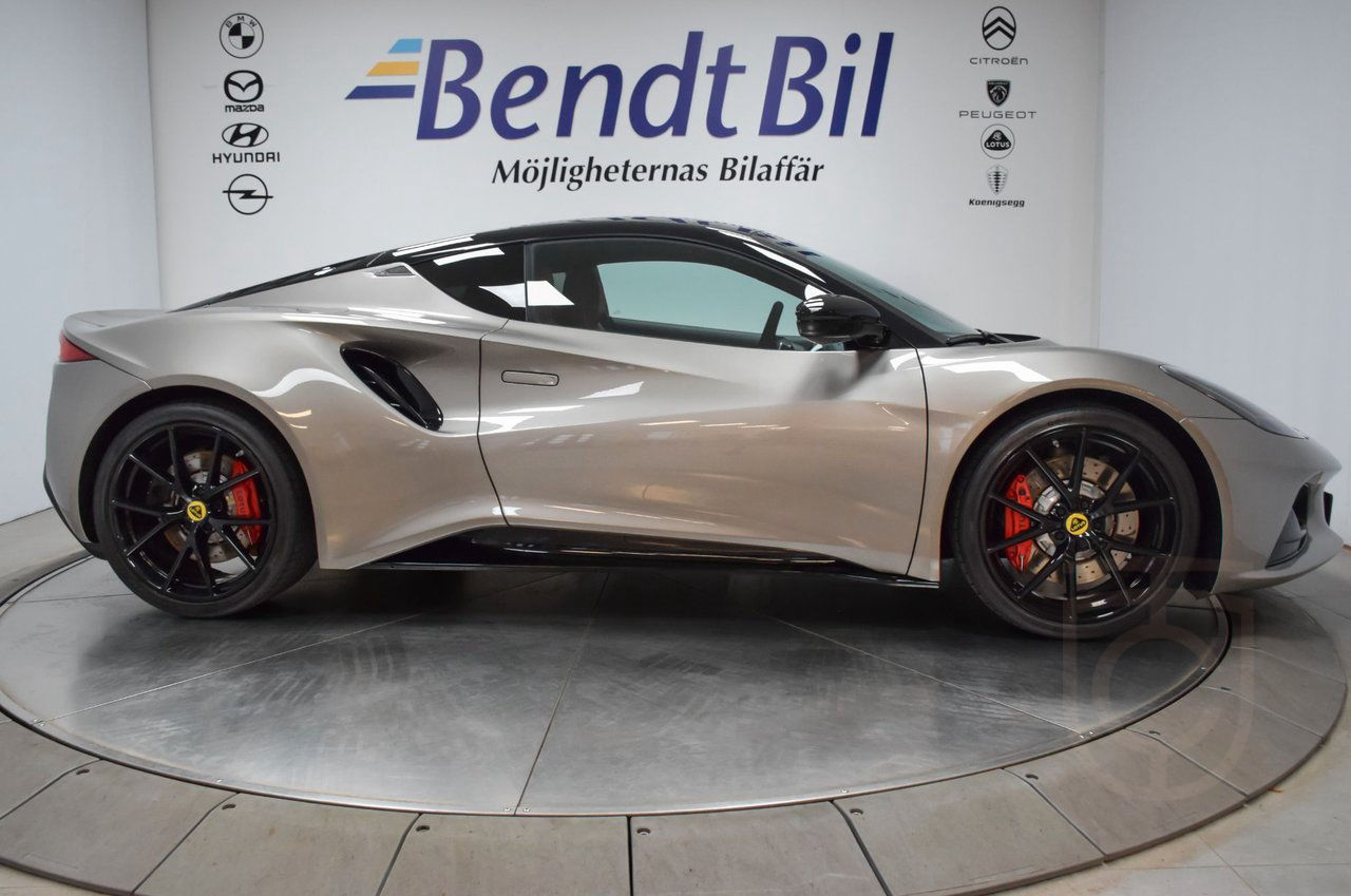 Lotus Emira Turbo