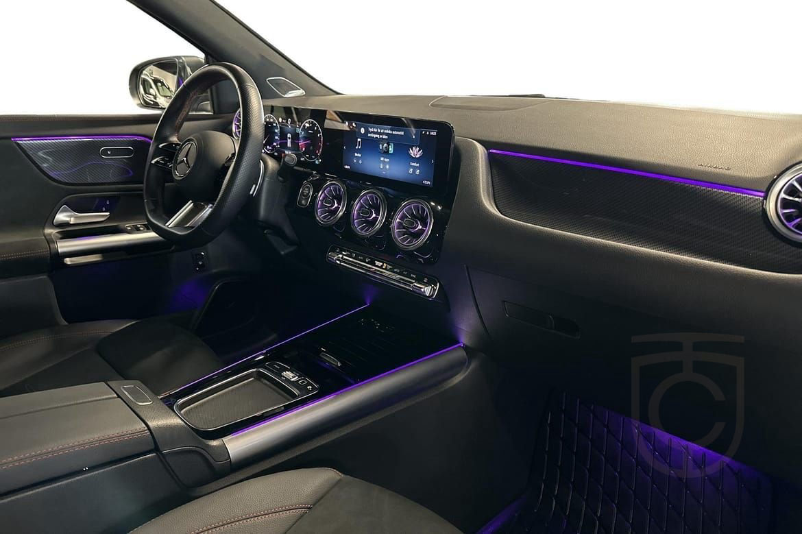 Mercedes-Benz GLA 200 AMG Panorama 360° Distronic