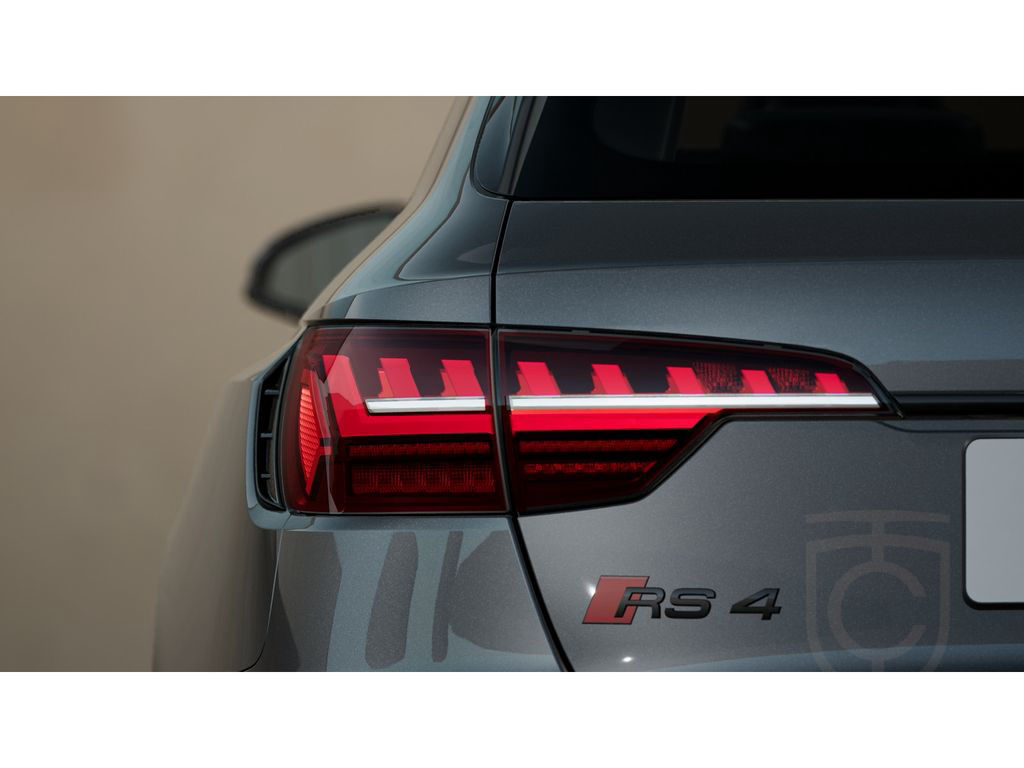 Audi RS4 Comp.+/RS-Schalensitze/290km/h/Pano/RS-AGA+