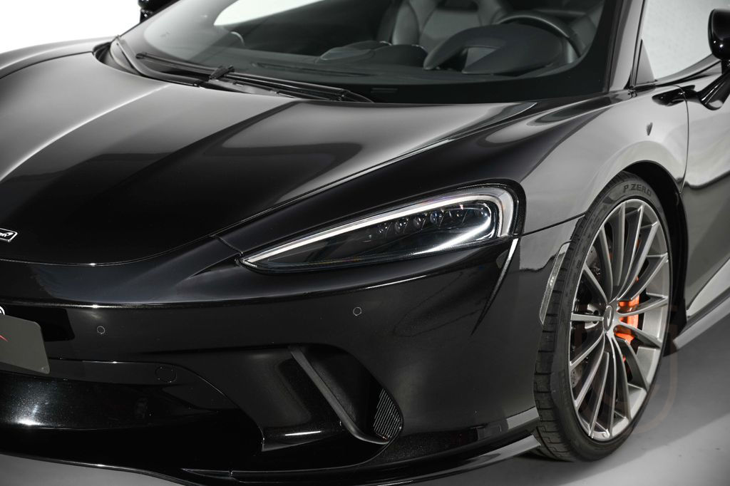 McLaren GT | Premium | Panoramic | B&W | Lift | VAT