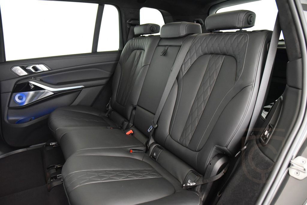 BMW X7 xDrive40d M Sport Head-Up Pano ACC*UVP133.800