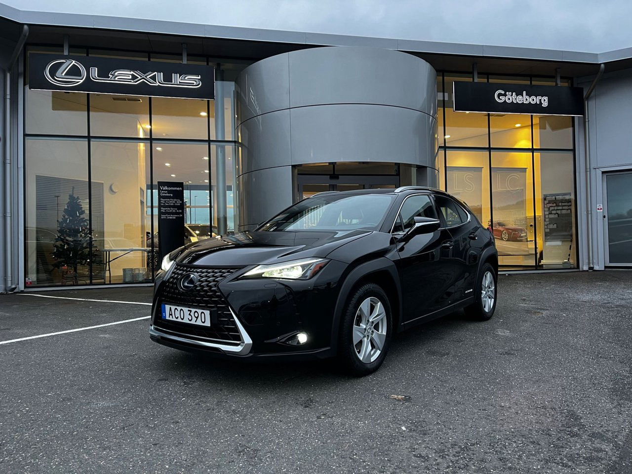 Lexus UX 250h 2.0 Comfort Teknik-pkt