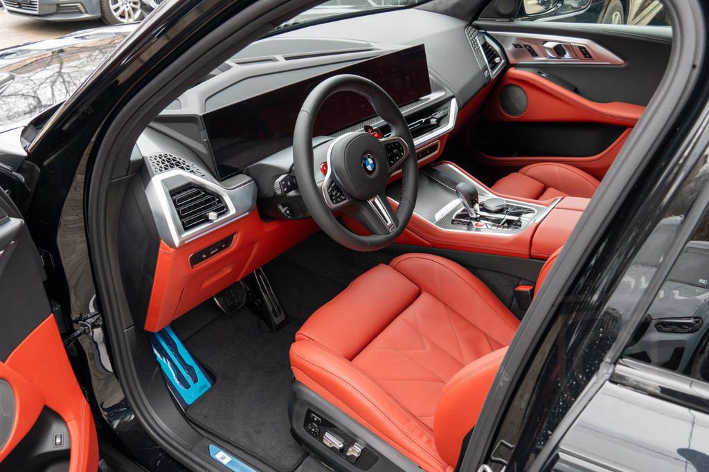 BMW XM 50e DR.ASS.PRO.SOFTC.MASSAGE.H/K.360°.AHK.