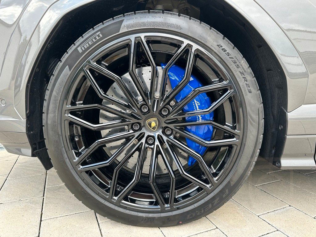 Lamborghini Urus SE *STOCK*B&O*STYLE*PANO*NOW*READY