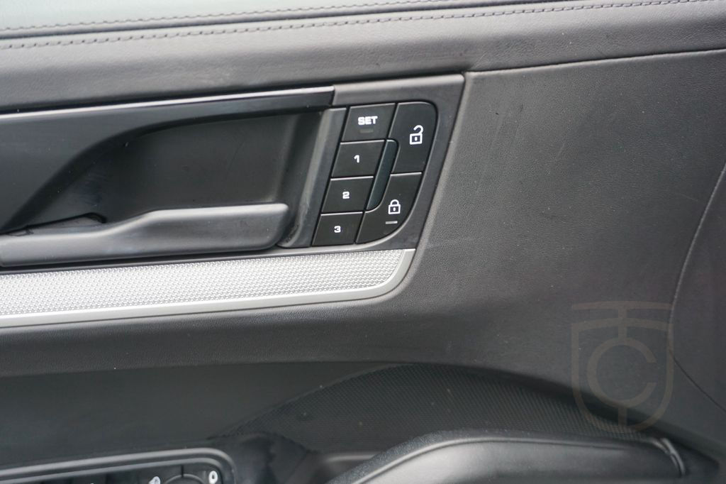 Porsche Cayenne E-Hybrid*Luft*AHK*Pano*BOSE*360Surround*