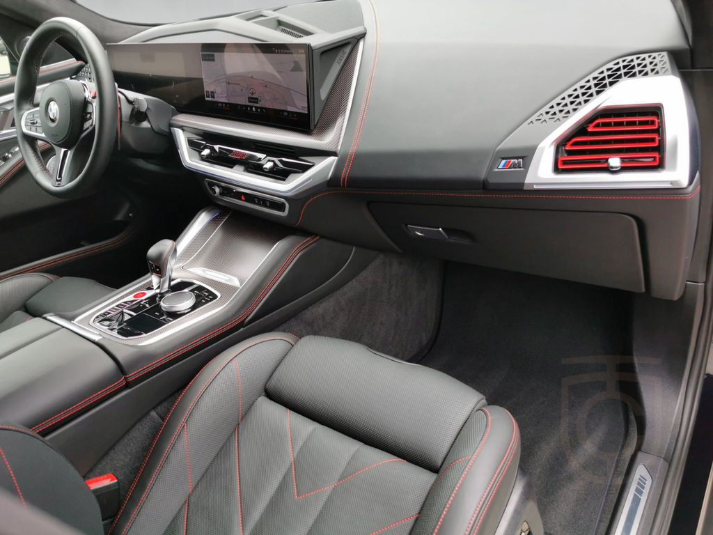 BMW XM Label Red Massage M Driver´s Package Bowers&W
