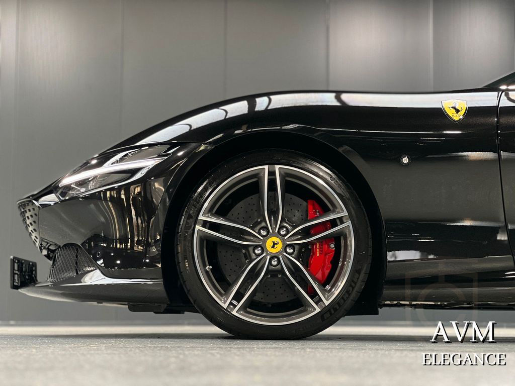 Ferrari Roma 2023*CARBON-PACK*RED INT*PASSENGER DISPLAY*