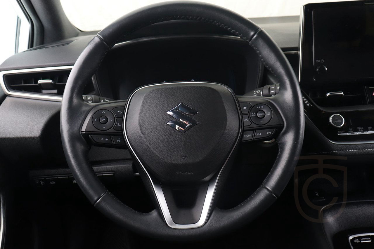 Suzuki Swace Select
