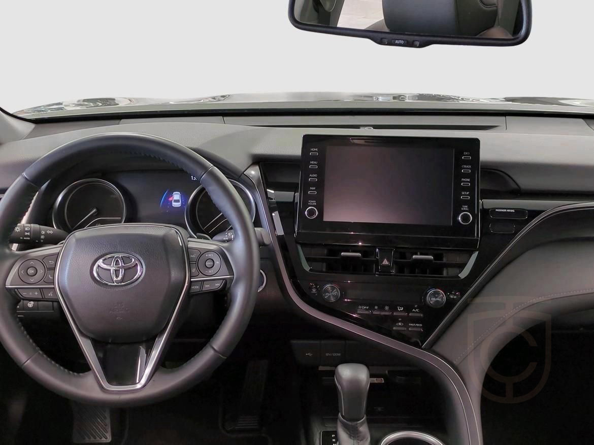 Toyota Camry Hybrid 2,5 Executive Vinterhjul