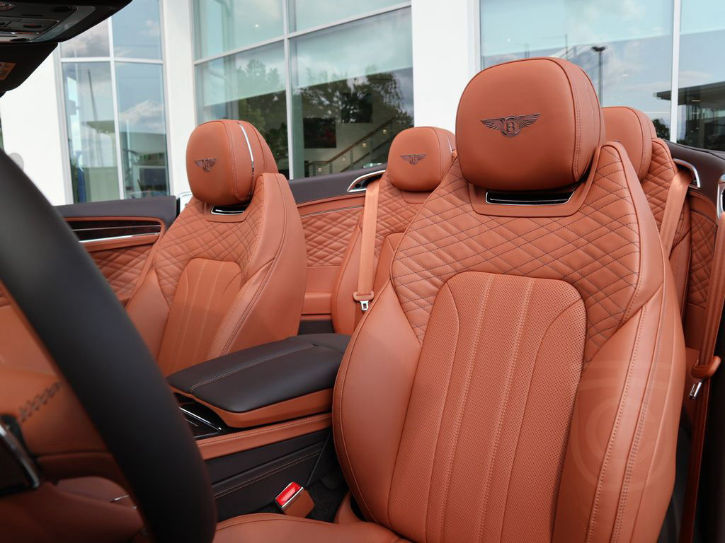 Bentley Continental GTC Black Edition *Rotating*Mulliner