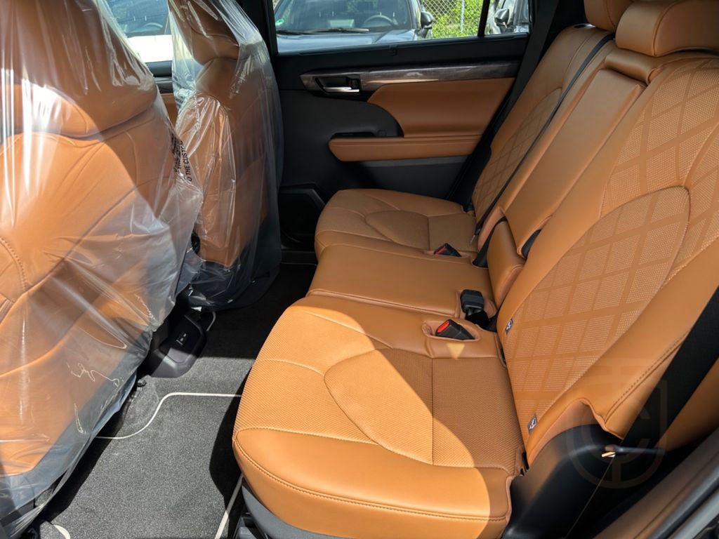 Toyota Highlander Hybrid Luxury FACELIFT VOLL
