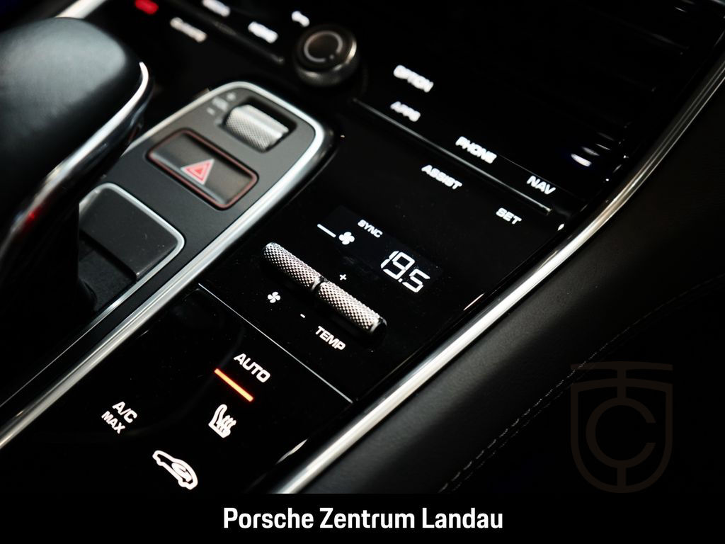 Porsche Panamera 4 E-Hybrid Sport Turismo Platinum Editi