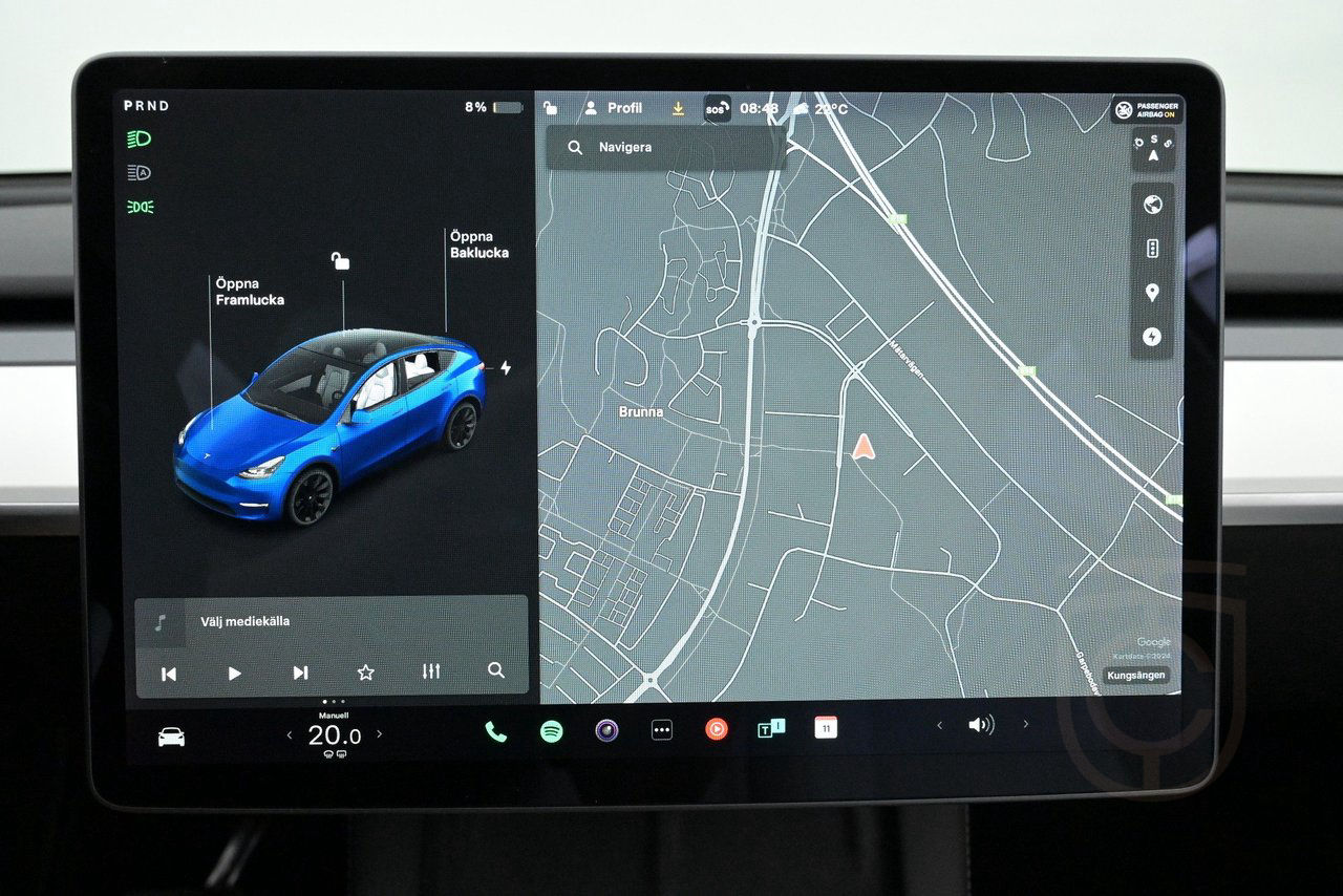 Tesla Model Y Long Range AWD Autopilot Pano