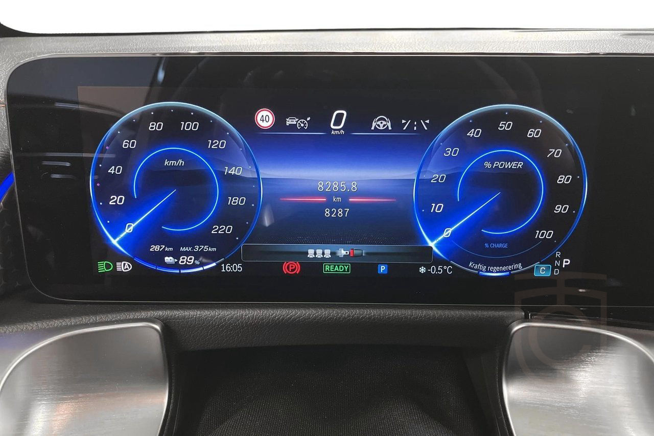 Mercedes-Benz EQB 300 4MATIC AMG Line Advanced