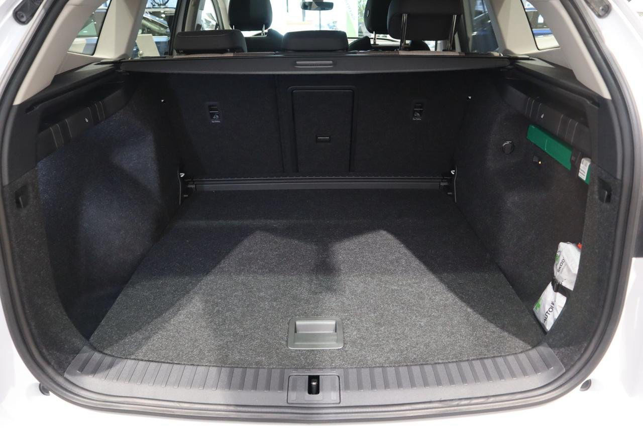Skoda Enyaq iV 60 (390 km) - Beställningsbar