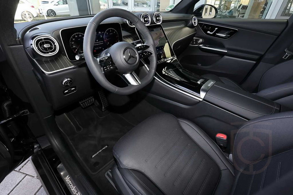 Mercedes-Benz GLC 300 d 4M AMG Standhz.+DIG-LED+Pano+AHK+Distr