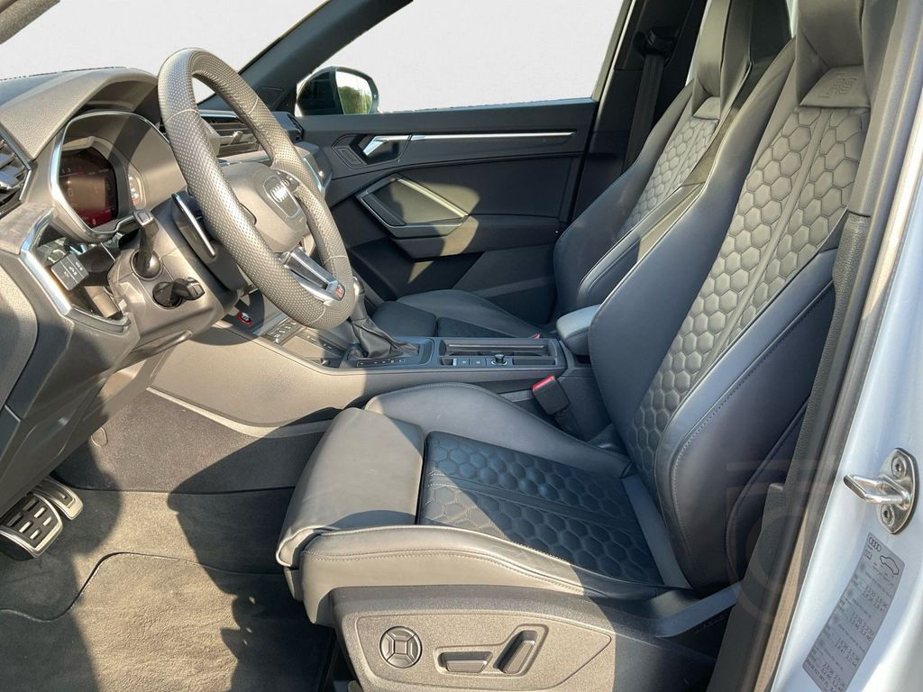 Audi RS Q3 Nappa 360° AHK Sonos 280 km/h Fahrwerk RS+