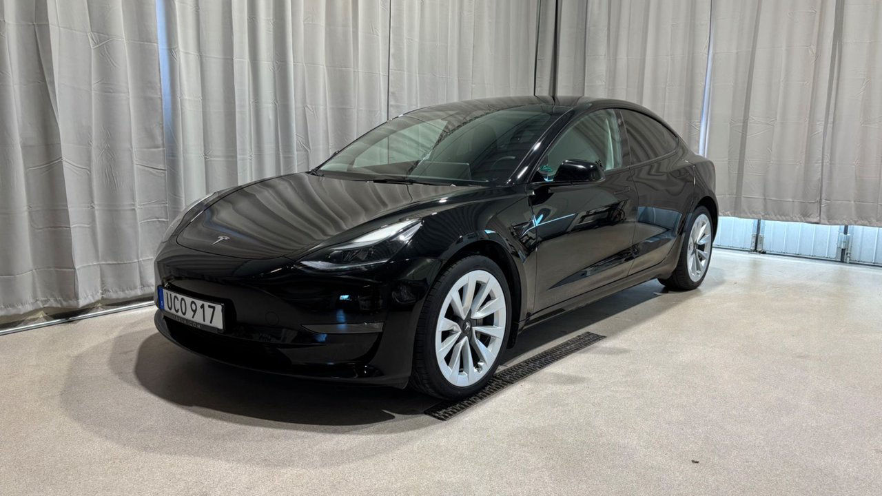 Tesla Model 3 Long Range AWD