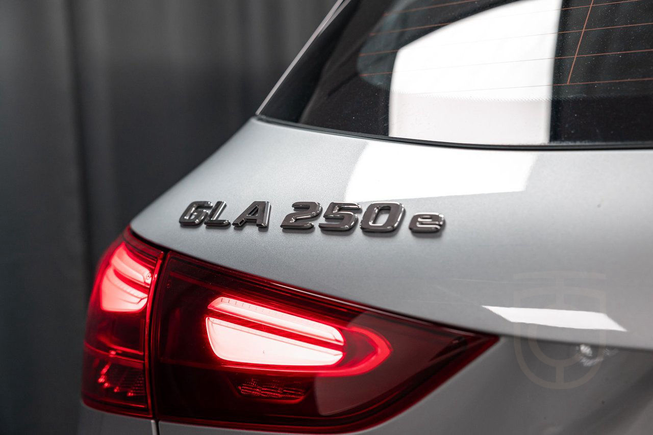 Mercedes-Benz GLA 250 e Progressive advanced PLUS