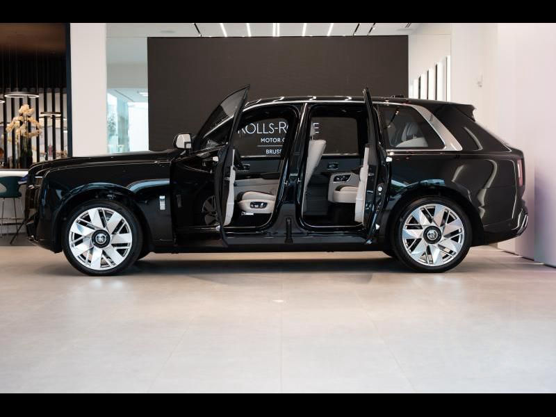 Rolls-Royce Cullinan Provenance 2 Year Warranty & Service