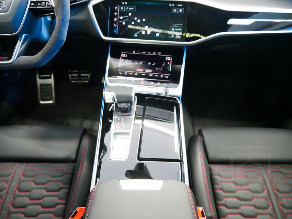 Audi RS 6 Avant performance KERAMIK MATRIX AHK PANO
