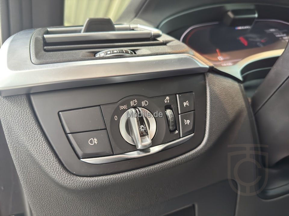 BMW X4 M40i Pano HUD AHK DrAssProf ParkAss+ Komfortz