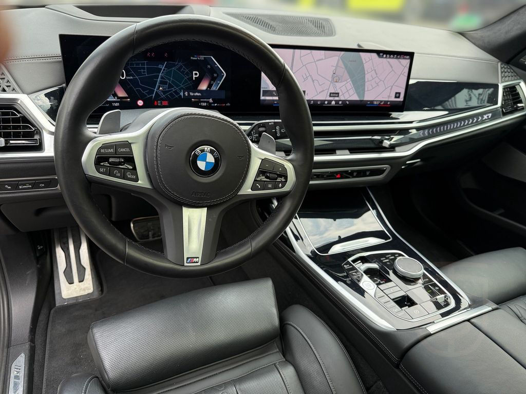 BMW X7 xDrive40d M SPORTPAKET PRO+ICONIC GLOW+AHK