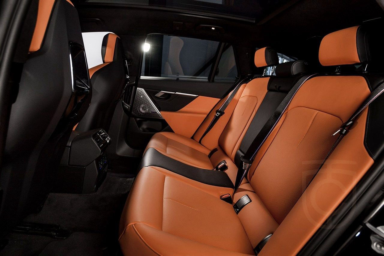 BMW M5 Touring Fullutrustad