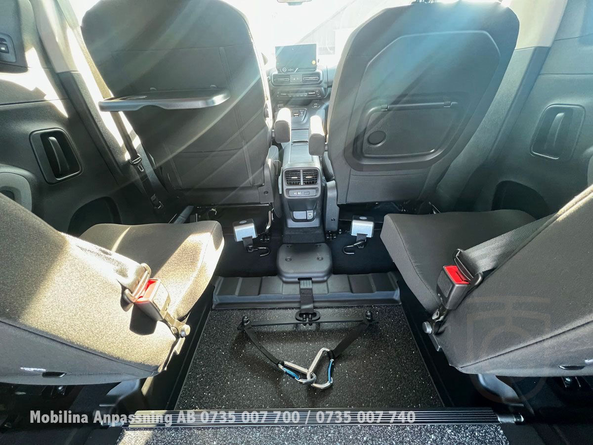 Peugeot Rifter Handikappanpassad Rullstolsbil