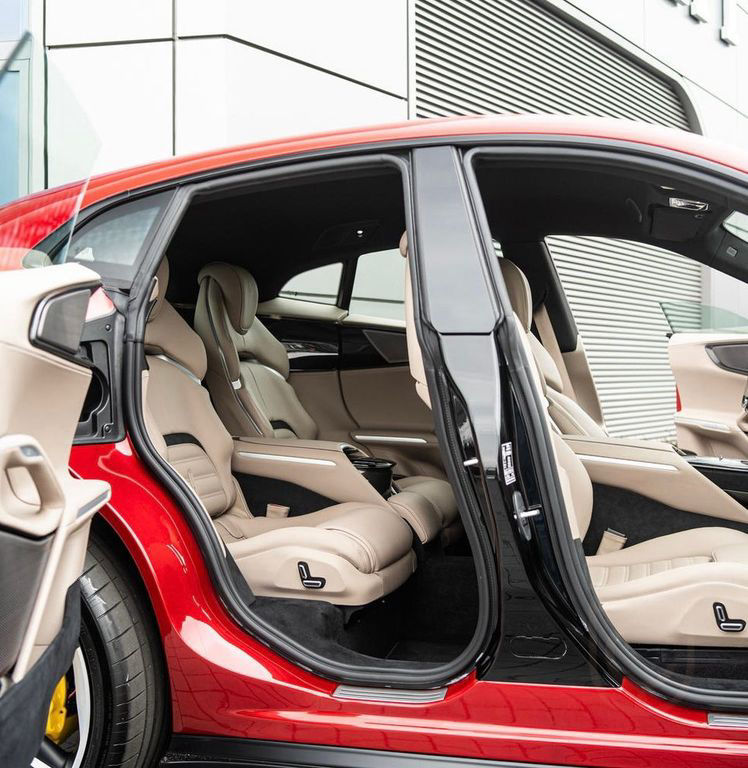 Ferrari Purosangue °FULL OPTION°ROSSO PORTOFINO°