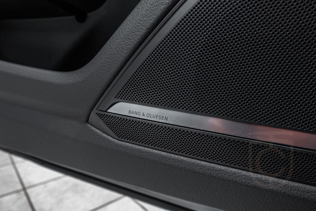 Audi S6 Avant EXCLUSIVE B&O*PANO*LUFT*HUD*SClose*21"