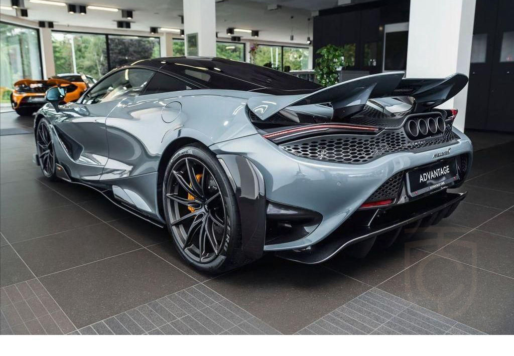 McLaren 765LT