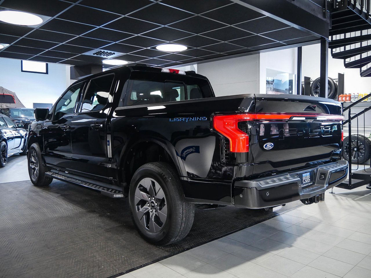 Ford F-150  F150 Lightning Lariat Extended Range