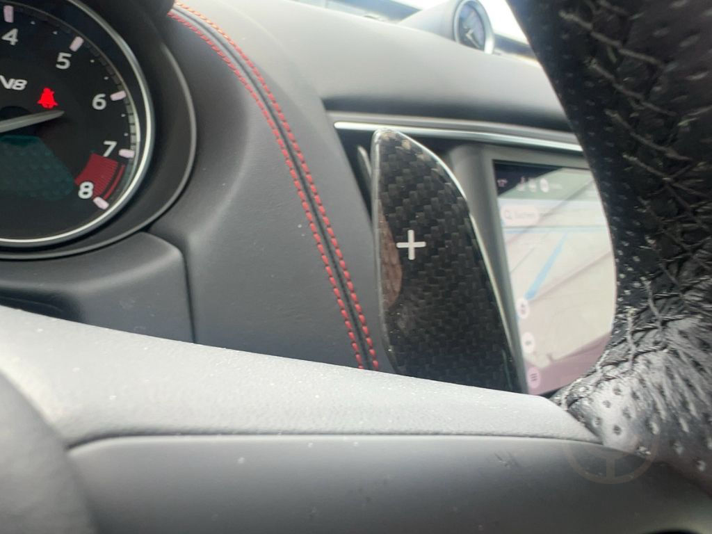 Maserati Levante TROFEO MY23 V8 580PS AWD Nero&Nero