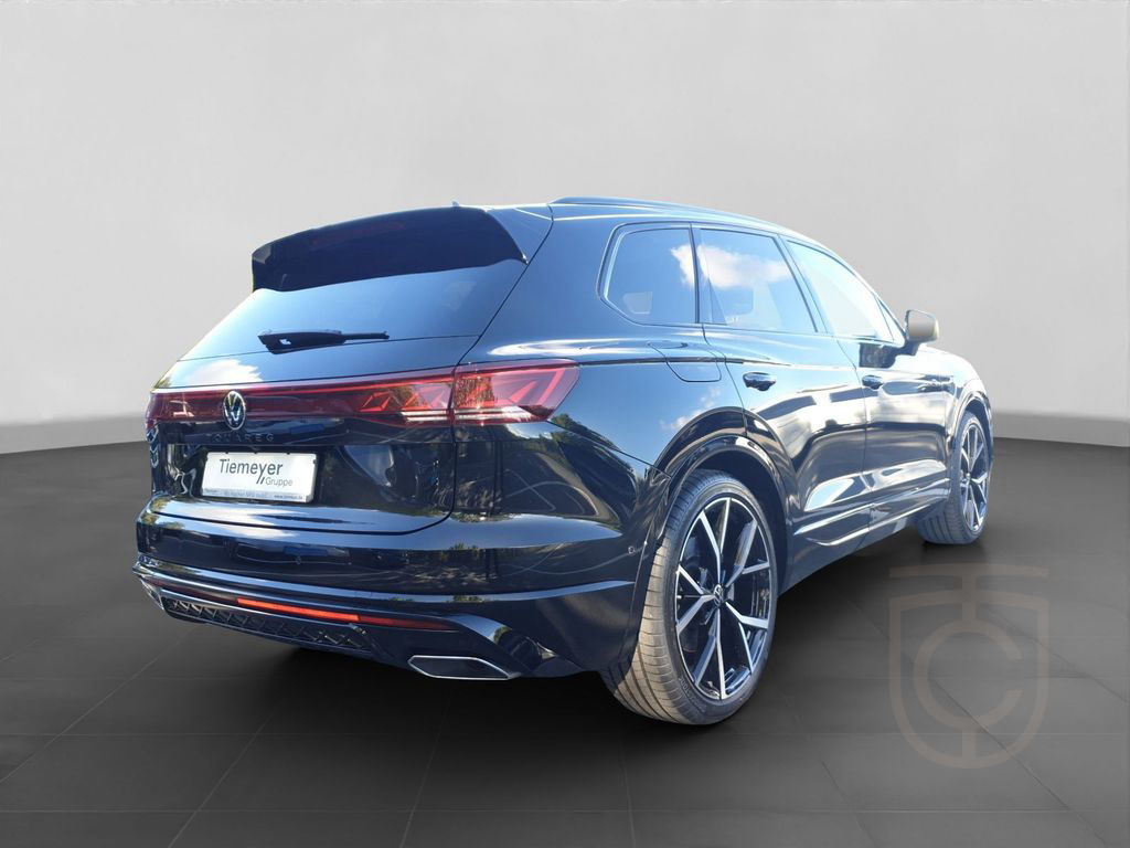 Volkswagen Touareg 3.0 TSI 4M R-LINE BLACKSTYLE NP126 LM22