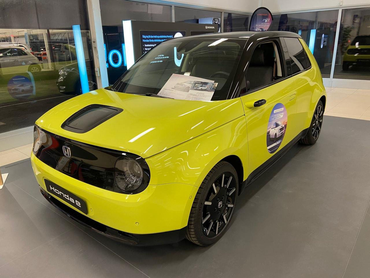 Honda E
