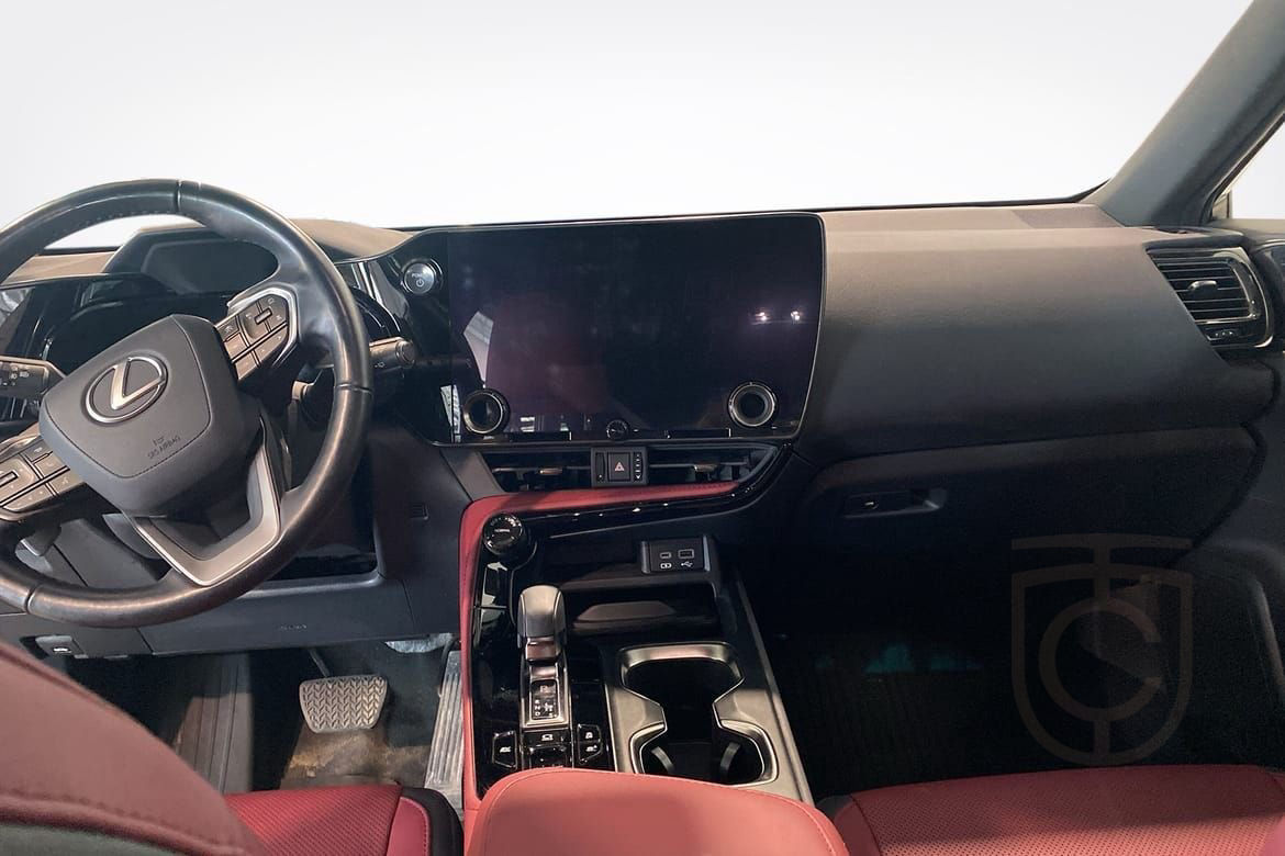 Lexus NX 350h AWD Business