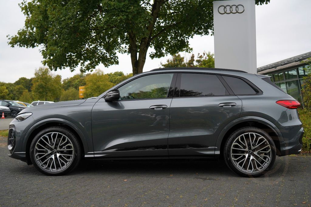 Audi SQ5 PANO LUFTFEDER TECH PRO MMI PRO STD.HZG AHK