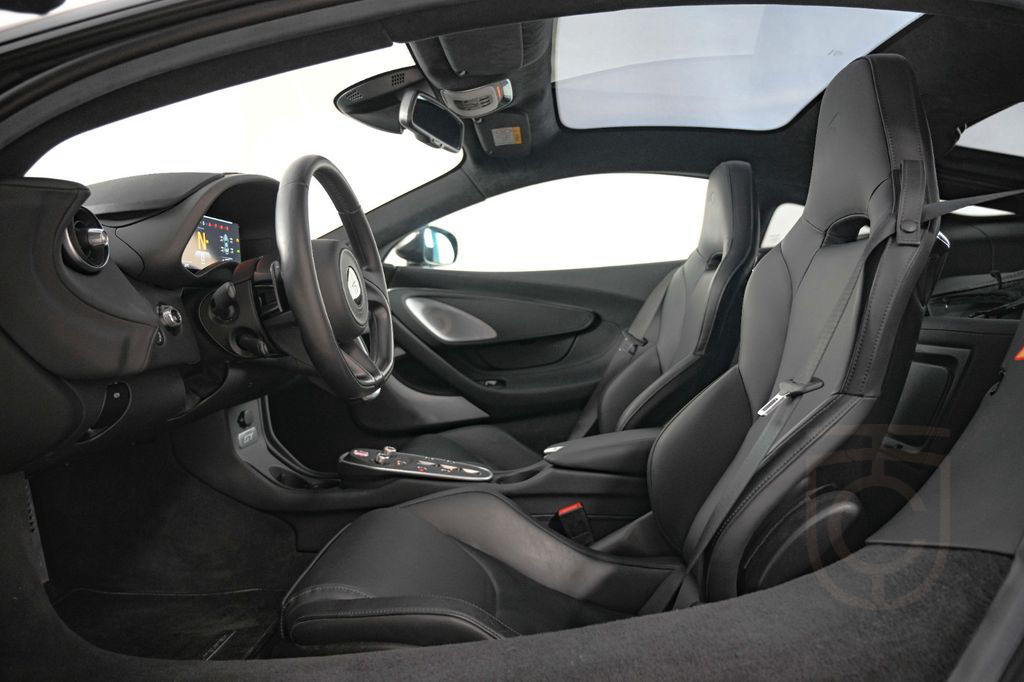 McLaren GT | Premium | Panoramic | B&W | Lift | VAT