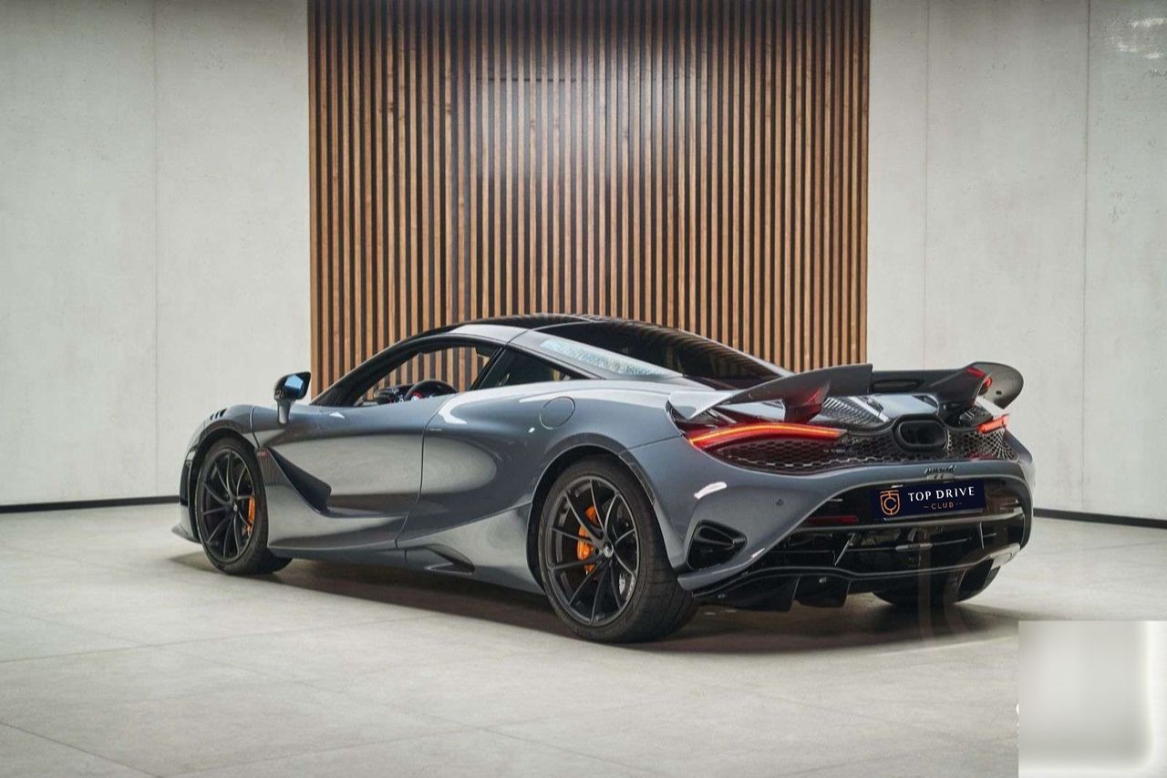 McLaren 750S*Coupe Senna Racing Seats Lift