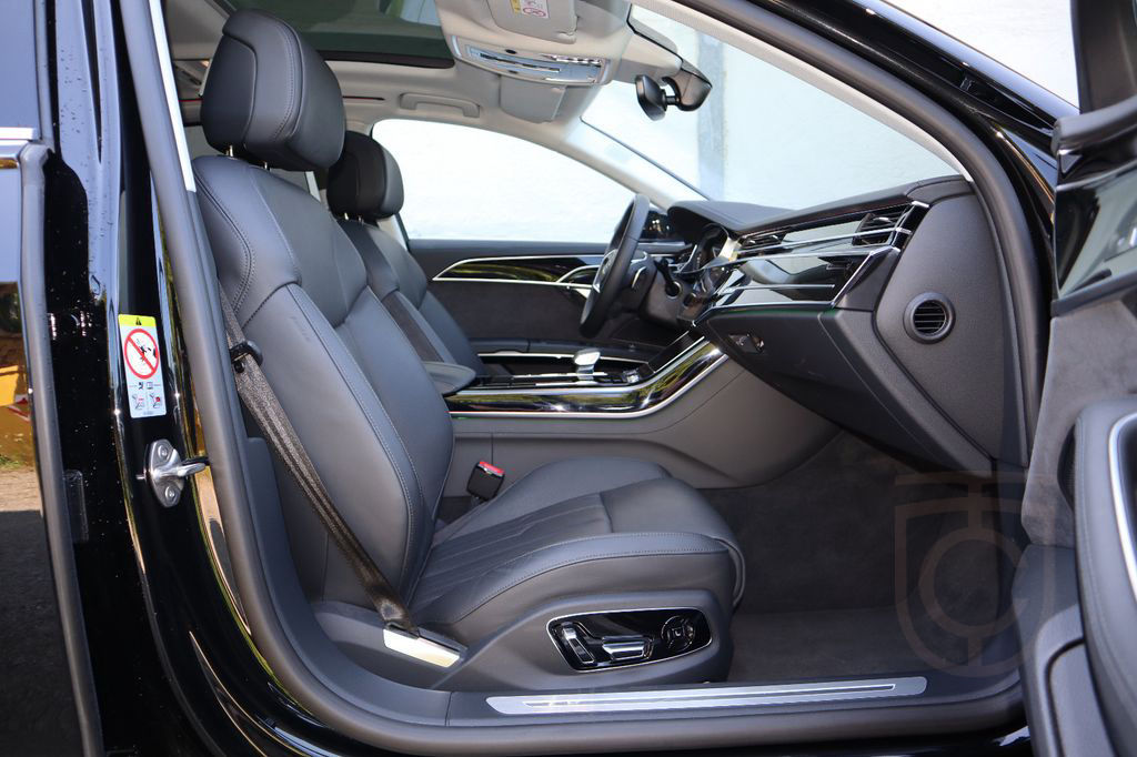 Audi A8L 60 TFSIe lang PANO/ALLRADL./B&O/TV/HuD/NACHT