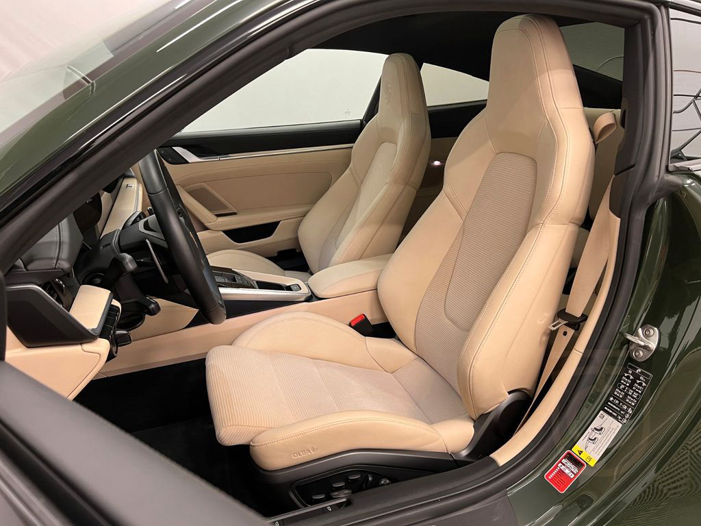 Porsche 911 Carrera 4S