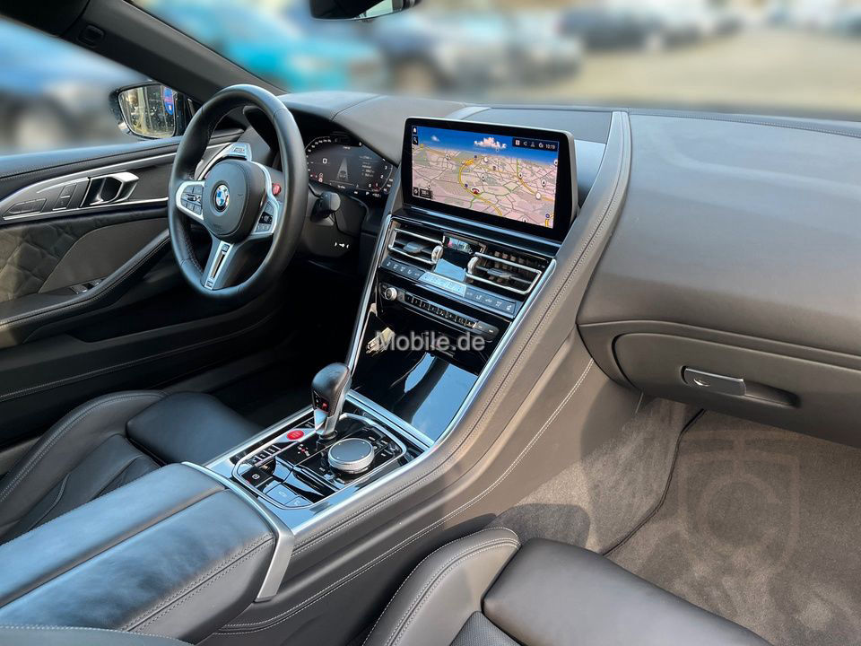 BMW M8 Competition xDrive Cabrio DAProf Sitzlüft HUD
