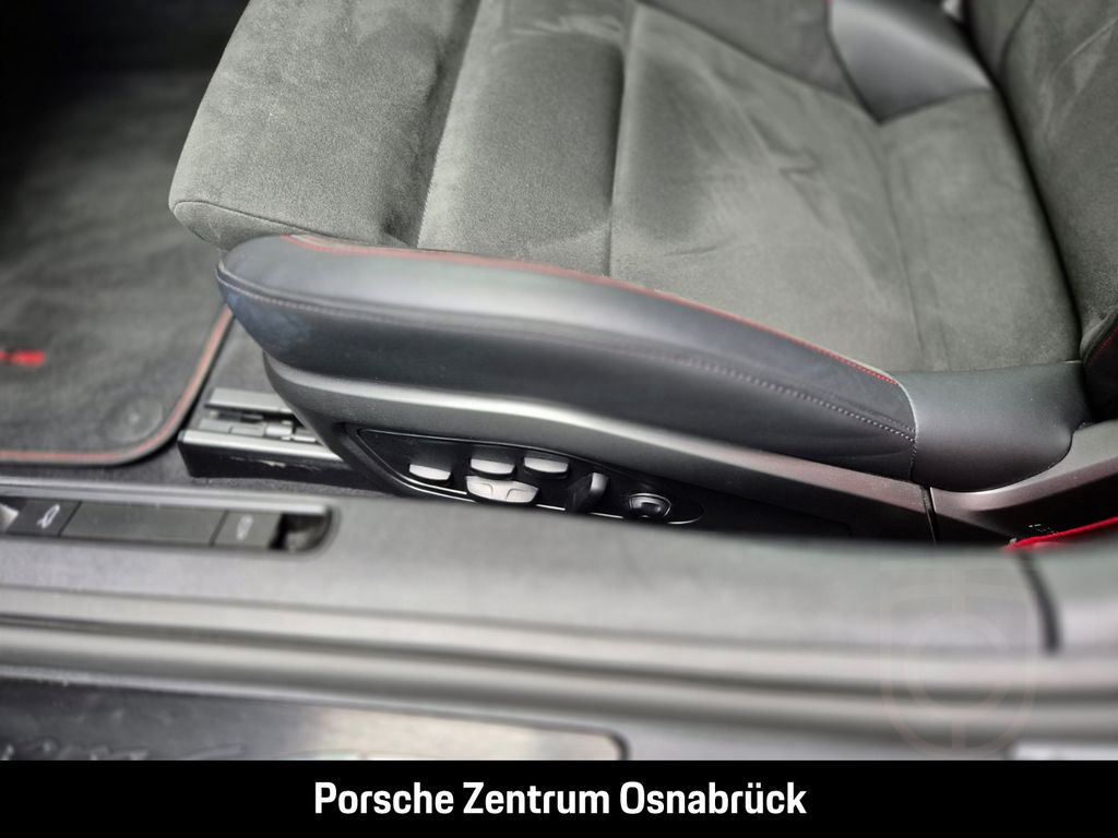 Porsche 992 -2 (911) Carrera 4 GTS Schiebedach Lift HD-M