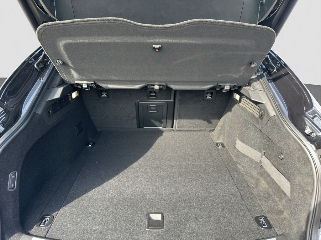 Maserati Levante V8 Trofeo MY23+Pano+Fahrassistenz-Paket