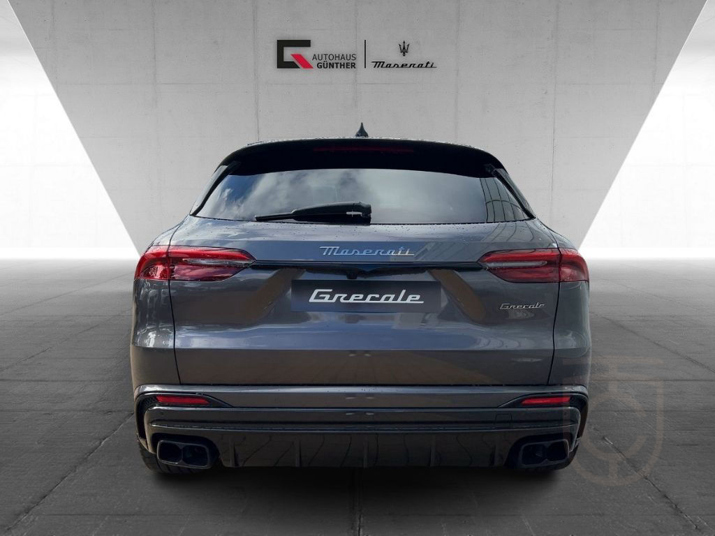 Maserati Grecale Trofeo V6 530HP AWD MY24 -Carbon -Klima