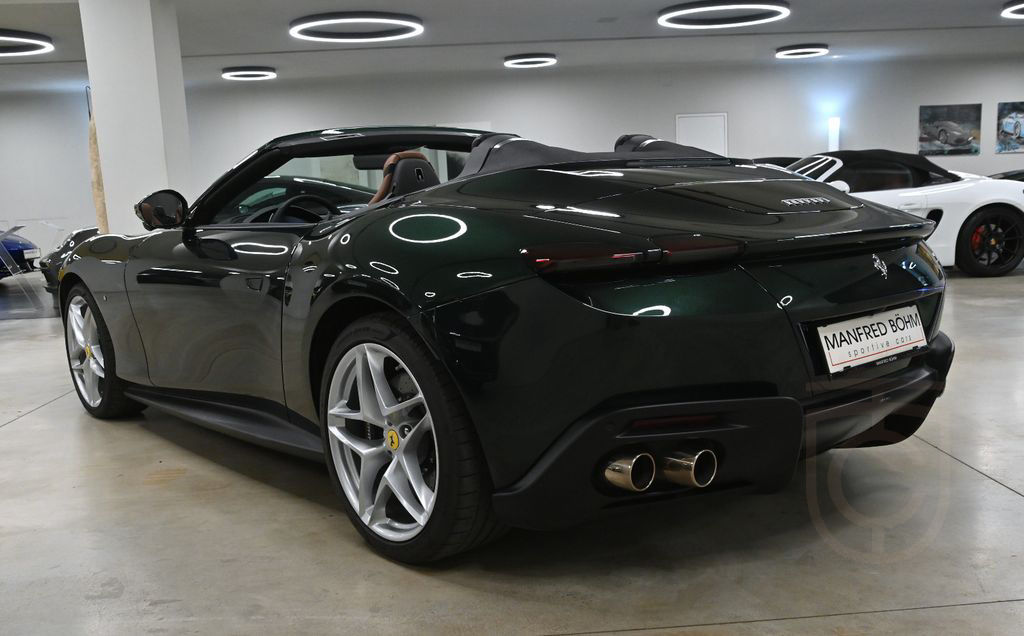 Ferrari Roma Spider